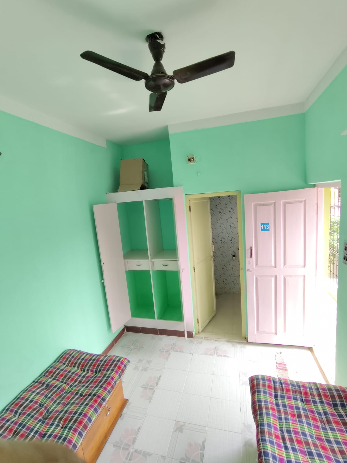 SRL PG Cupboard